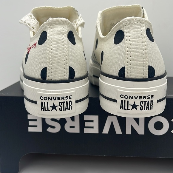 Converse WMNS Polka Dot Platform Sneakers A10689C CTAS LIFT OX
EGRET/BLACK/DAYS - Picture 13 of 16